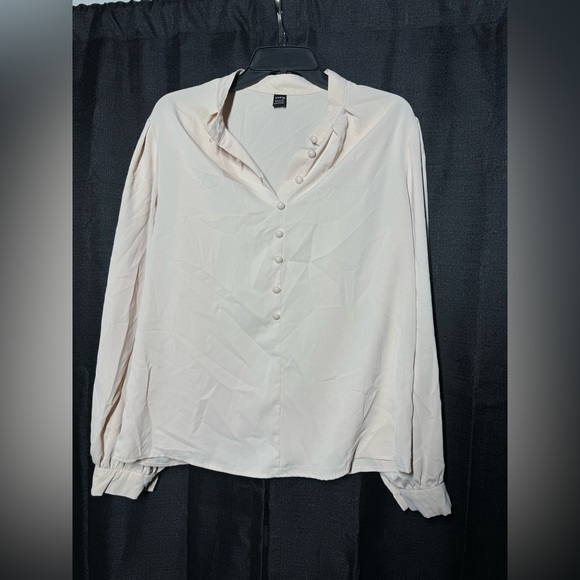 SHEIN women’s top - Picture 2 of 4